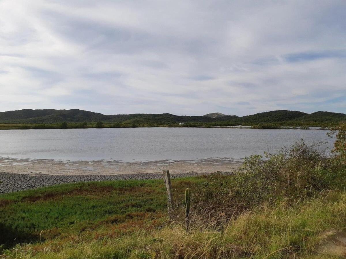 Praia das Conchas com sauna e piscina Cabo Frio Exterior foto